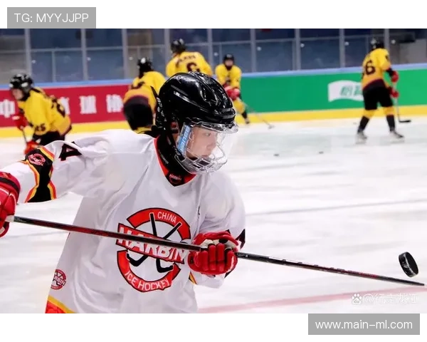女子冰球联赛北京对四川，央视频直播